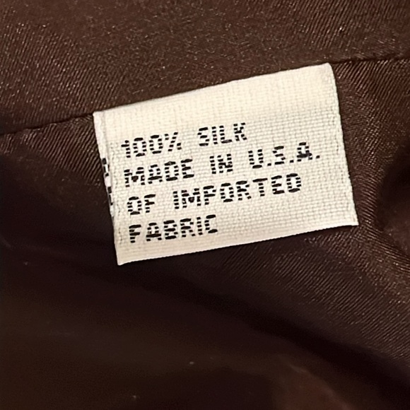 Pamela Dennis Quilted Silk Blazer Chocolate Brown Beaded Buttons Size 6 USA - Picture 10 of 14